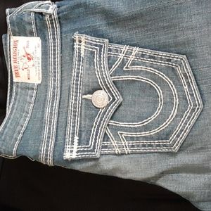 True Religion Julie Big QT Jeans Size 32 - make an offer!